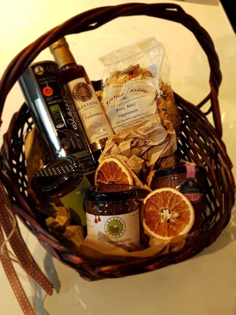 -griechischer-sommer-geschenk-korb-21