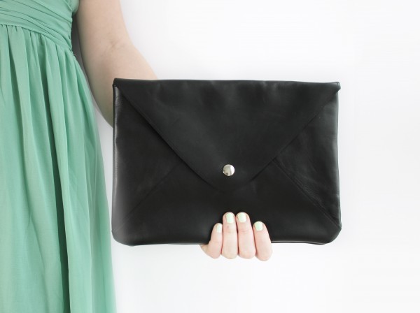 lille-mus-envelope-clutch-emila-–-schwarz-20
