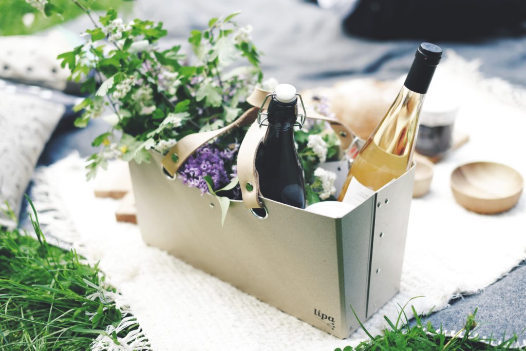 lipa-store-cardboard-shopping-bag-23