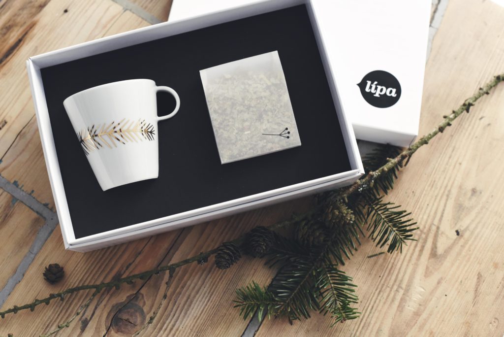 lipa-store-porcelain-cup-with-gold-design-and-linden-blossom-tea-21