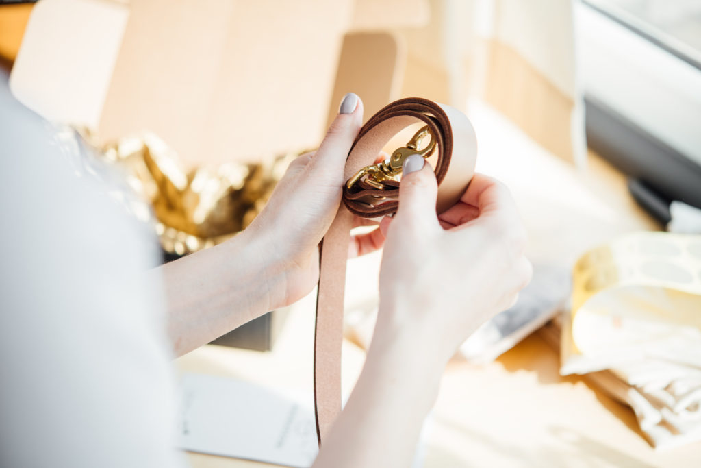 packing goods-1